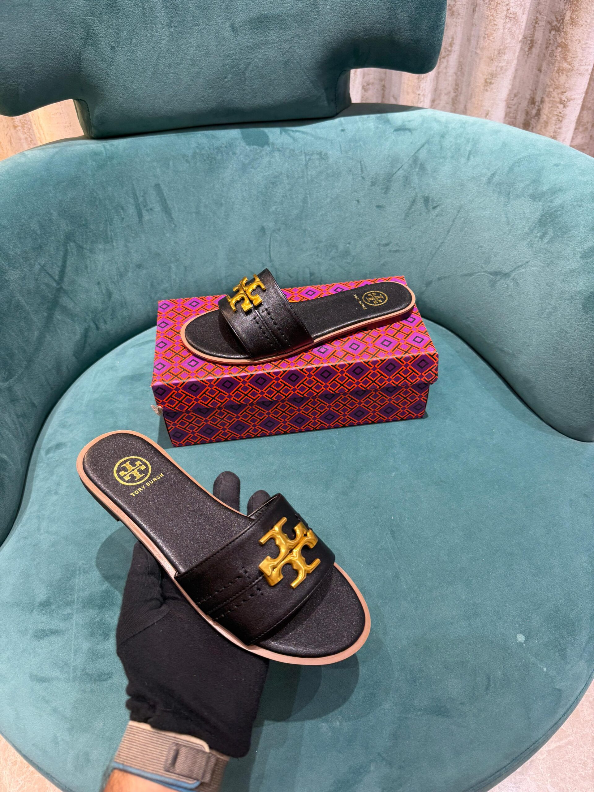 tory burch eleanor slide flat black with og box tory burch eleanor slide flat black with og box