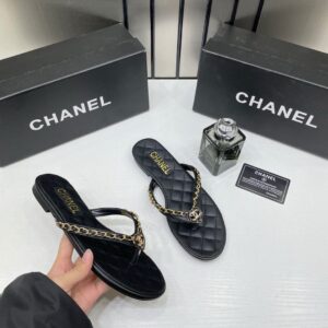chanel black flat mule for her wid og box b2428