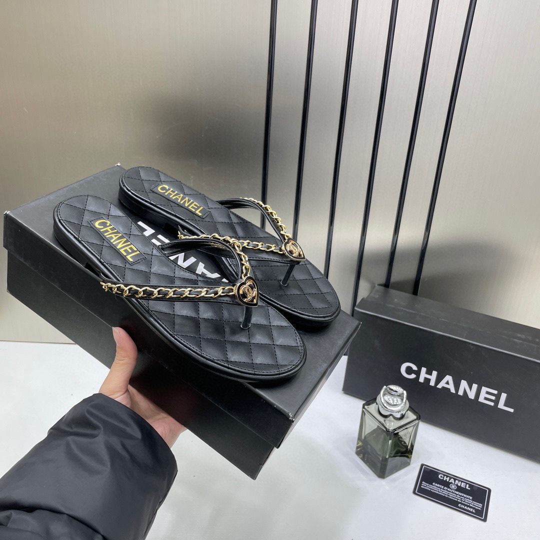 chanel black flat mule for her wid og box b2428 chanel black flat mule for her wid og box b2428