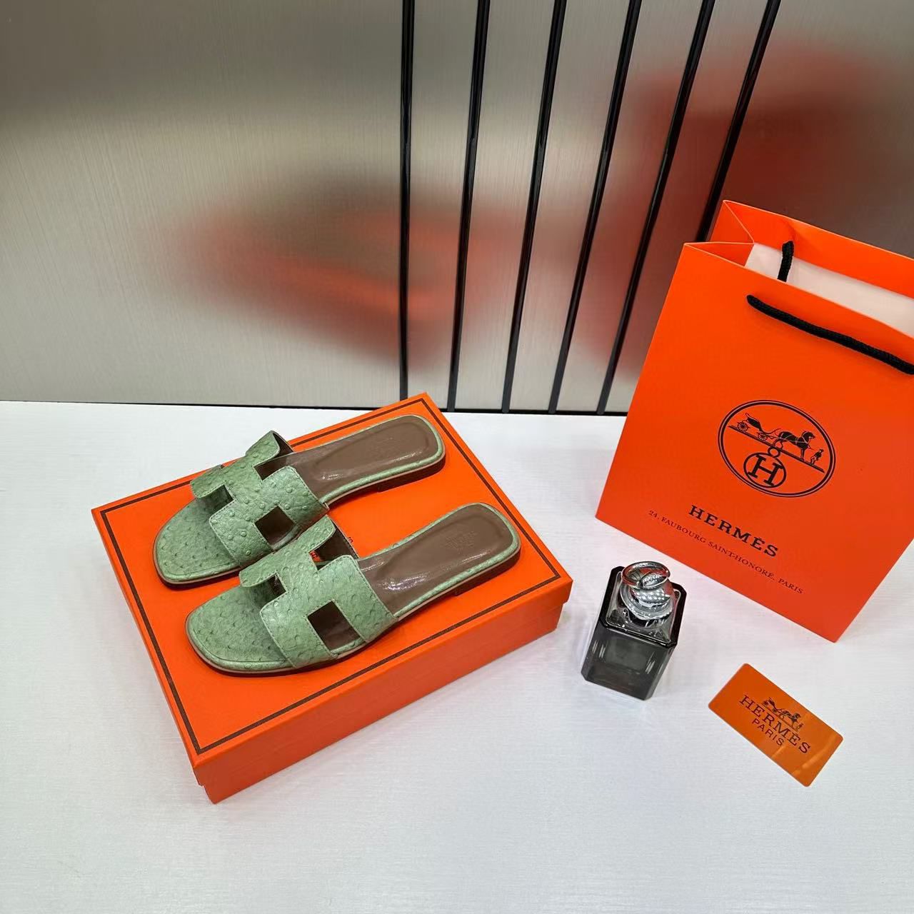 hermes paris oran flats for her with og box & carry bag green slide h38 hermes paris oran flats for her with og box & carry bag green slide h38