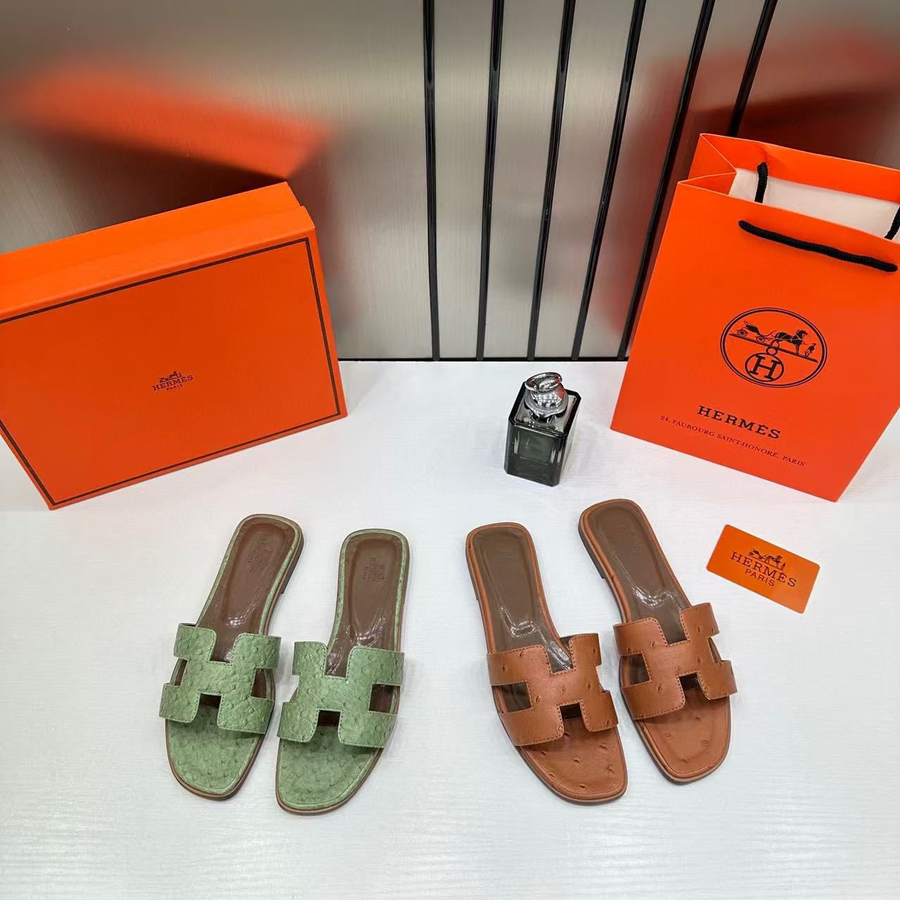 hermes paris oran flats for her with og box & carry bag green slide h38 hermes paris oran flats for her with og box & carry bag green slide h38