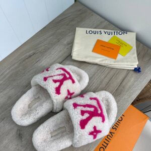 louis vuitton furry white pink slippers for her with og box dust bag & carry bag white pink