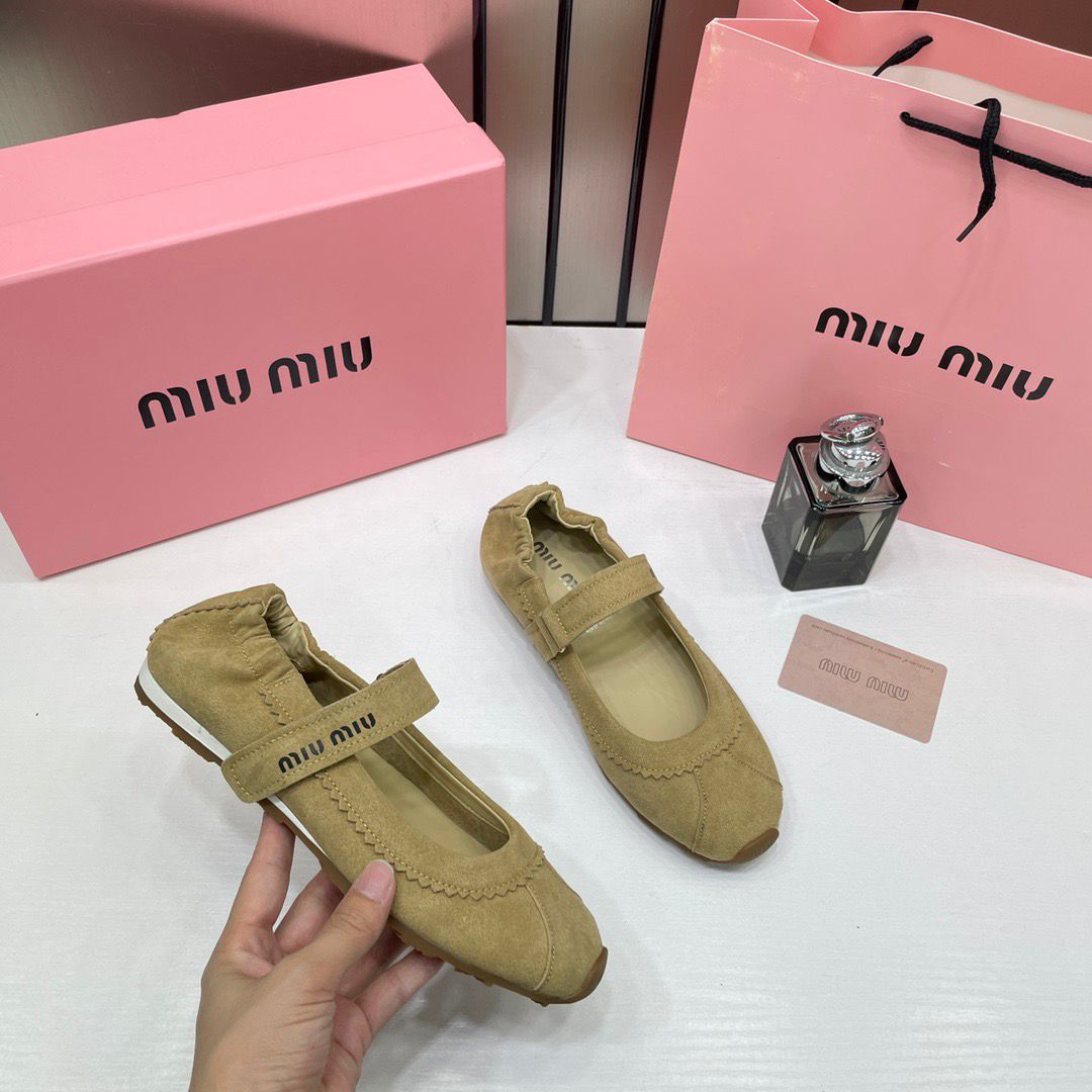 miu miu camel ballet flats leather elastic scrunch with og box & carry bag 2129 miu miu camel ballet flats leather elastic scrunch with og box & carry bag 2129