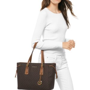 michae.l kors voyager coffee brown tote with dust cover (2616 coffee brown)