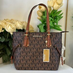 michael kors voyager tote bag with dust bag (4616 coffee brown)