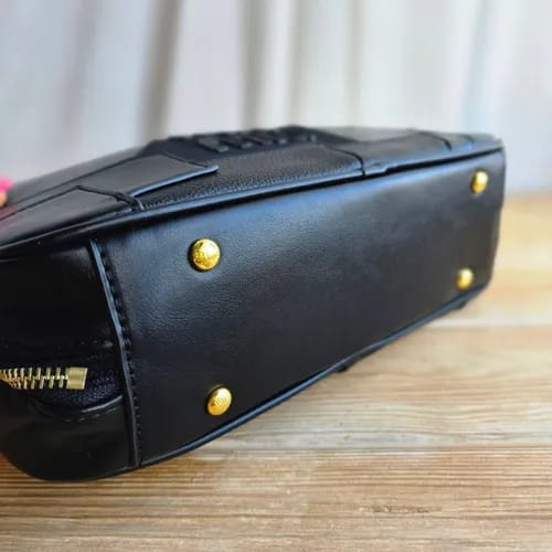 miu miu versatile long handle black leather shoulder bag with dust bag 502 black sale miu miu versatile long handle black leather shoulder bag with dust bag 502 black sale