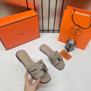 hermes paris oran flats for her with og box & carry bag h38 41 khakhi slide