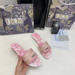 christian dior dway slide in pink signature embroidered with og box carry bag 2019 1 pink