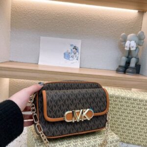 michael kors parker camera bag with og box & dust bag 100830 coffee