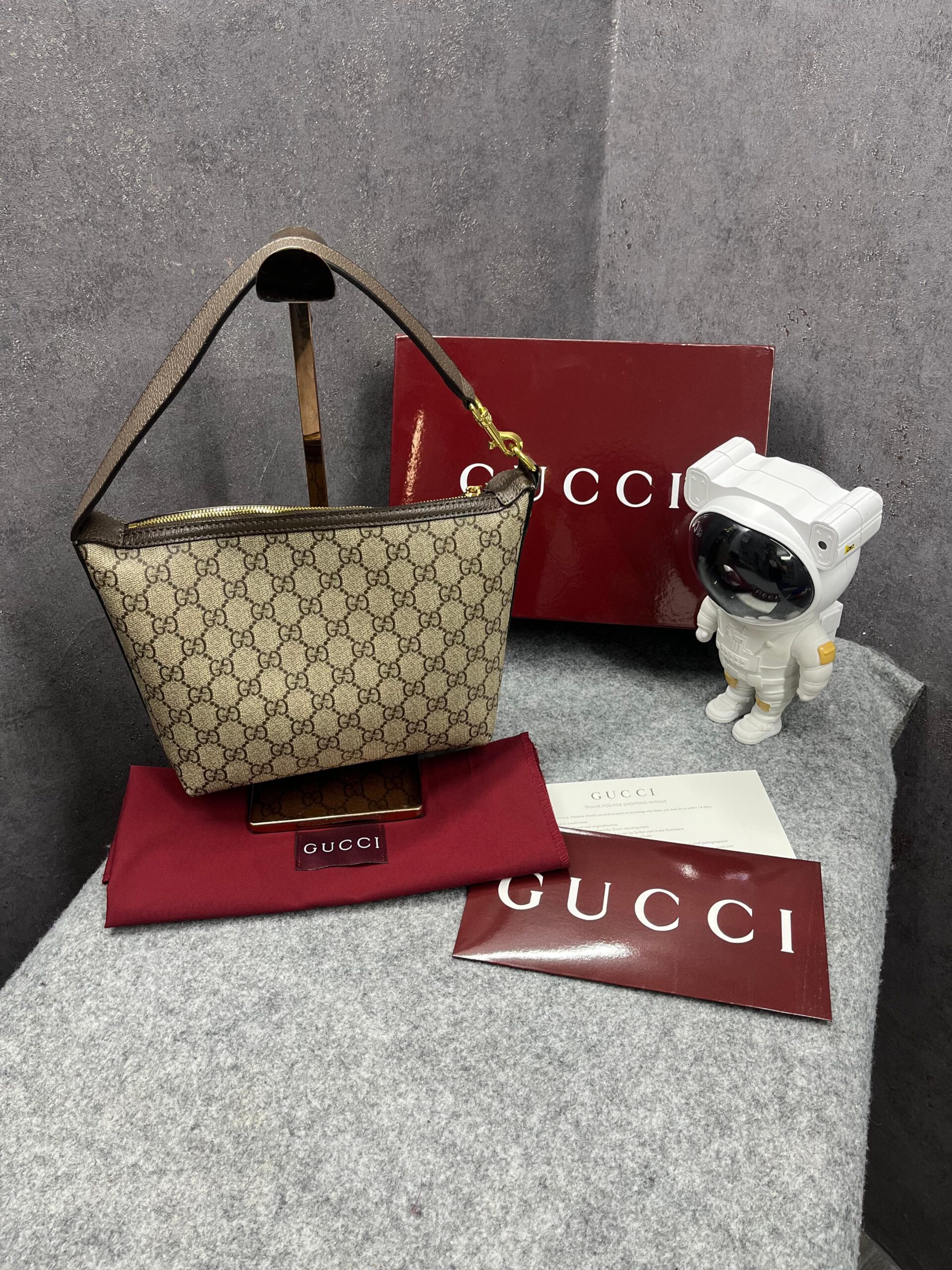 gucci ophidia gg shoulder bag with og red box 795170 gucci ophidia gg shoulder bag with og red box 795170
