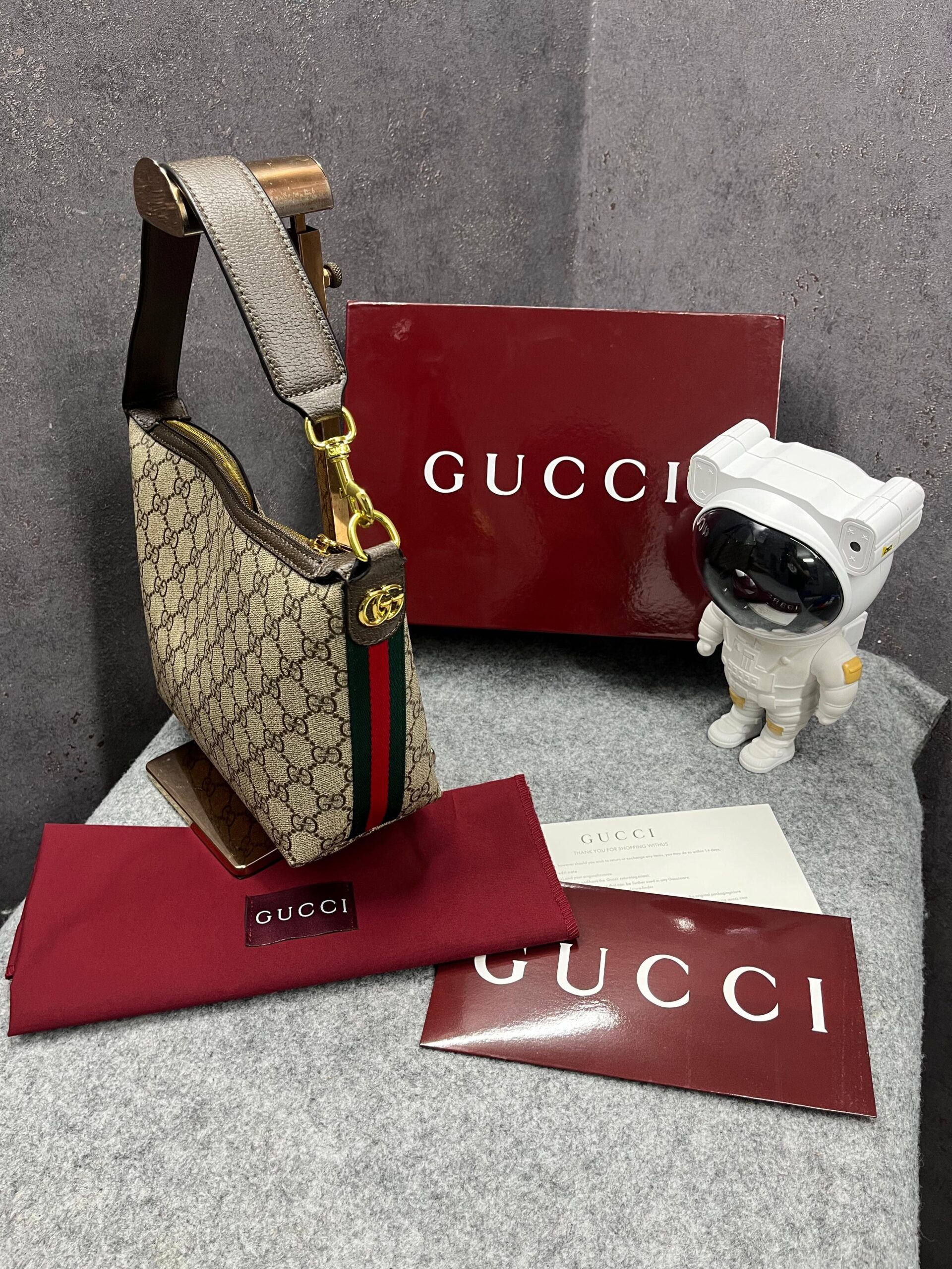 gucci ophidia gg shoulder bag with og red box 795170 gucci ophidia gg shoulder bag with og red box 795170