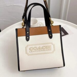 coach field 22 tote bag with og & dust cover & shoulder strap & carry bag