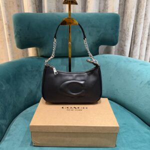 coach gb teri shoulder bag with signature quilting with og box & dust bag (ca548 black)