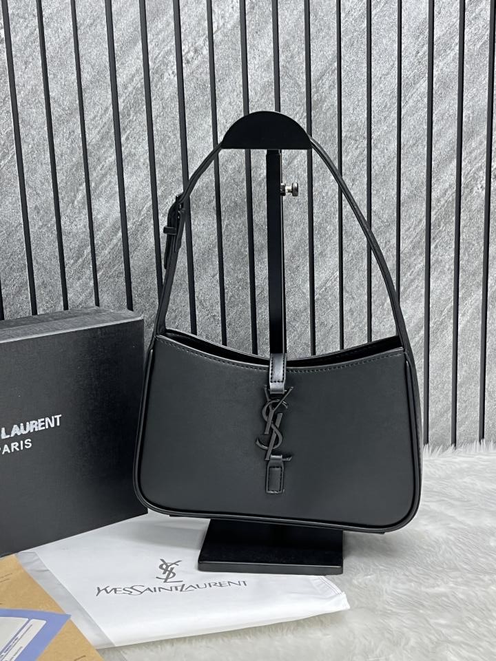 ysl saint laurent hobo all black leather shoulder bag with og box & dust bag 6030 black ysl saint laurent hobo all black leather shoulder bag with og box & dust bag 6030 black