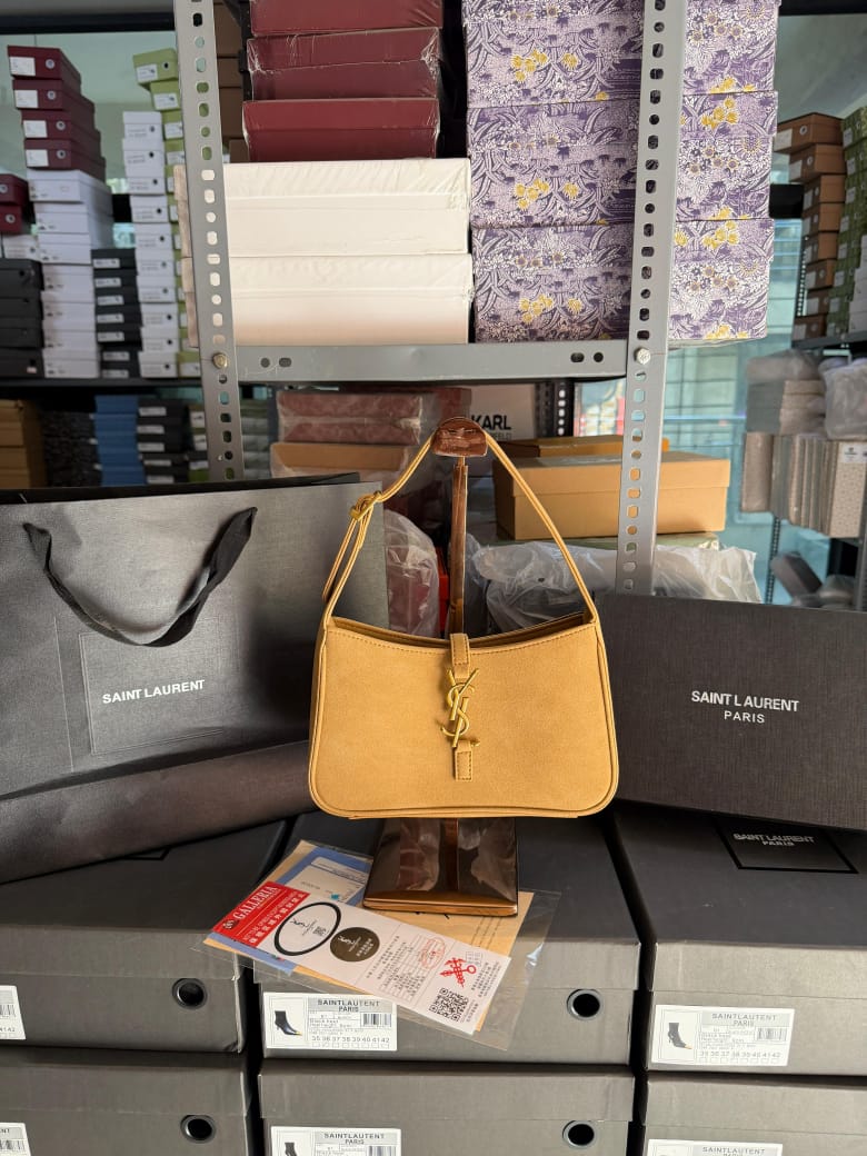 ysl saint laurent hobo khakhi gold leather shoulder bag with og box & dust bag 6030 velvel khakhi ysl saint laurent hobo khakhi gold leather shoulder bag with og box & dust bag 6030 velvel khakhi