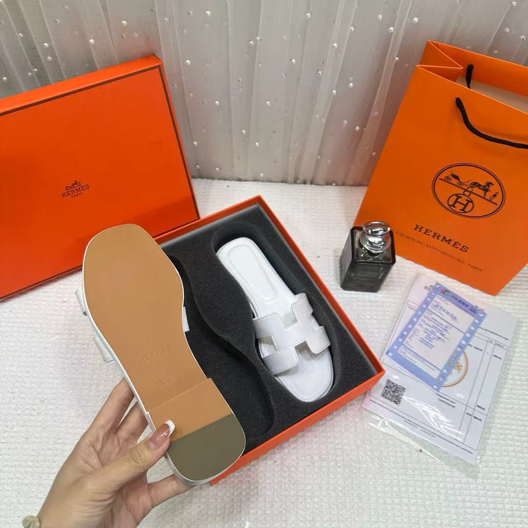 hermes paris oran flats for her with og box & carry bag all white slide h38 white hermes paris oran flats for her with og box & carry bag all white slide h38 white