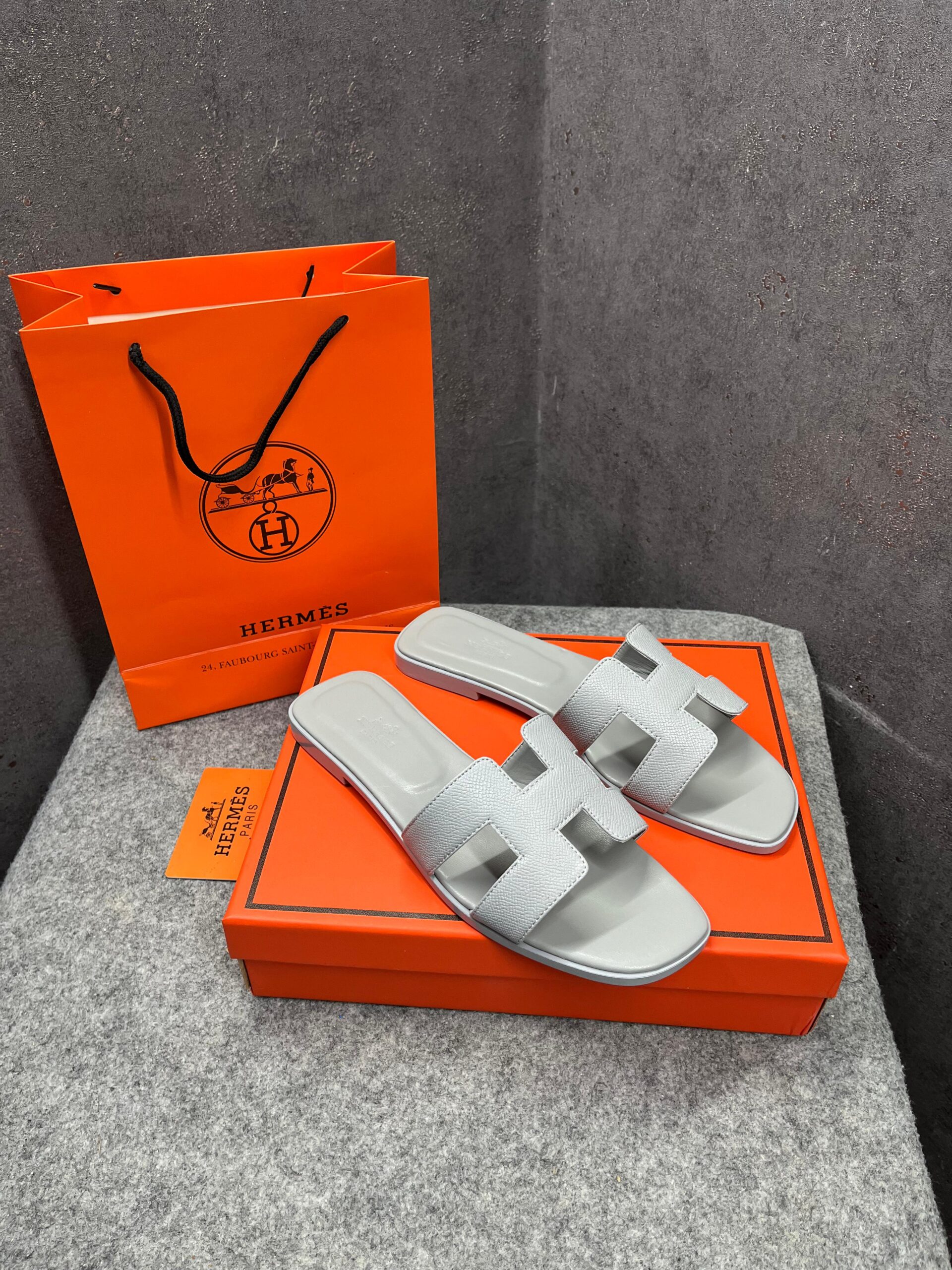 hermes paris oran flats for her with og box & carry bag all light blue slide h38 light blue hermes paris oran flats for her with og box & carry bag all light blue slide h38 light blue