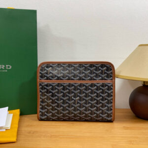 goyard jouvence pm toiletry bag brown with dust cover