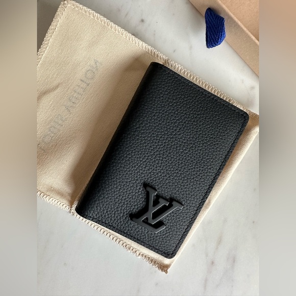 louis vuitton lv black leather card case wallet m69979 black hardware louis vuitton lv black leather card case wallet m69979 black hardware