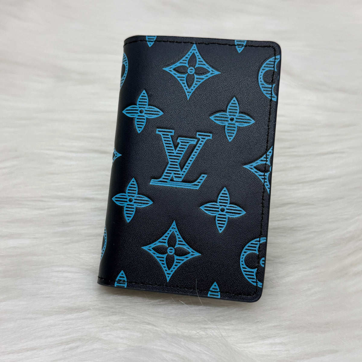 louis vuitton lv blue leather card case wallet m82322 blue embossed louis vuitton lv blue leather card case wallet m82322 blue embossed