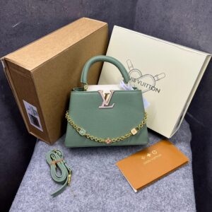louis vuitton capucines medium green og double box with dust bag 968157 8 green