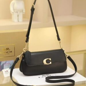 coach small jet shoulder bag with og box dust cover & carry bag black 8021