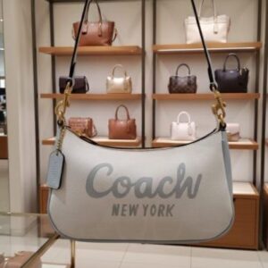  coach teri bold logo with og box(white)