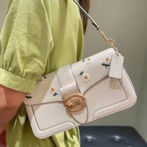 coach georgie shoulder bag featuring daisy embroidery white leather with og box dust cover carry carry bag
