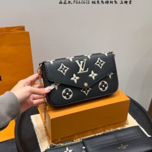 lv felicie with 2 utility pouches with og box(m61276)