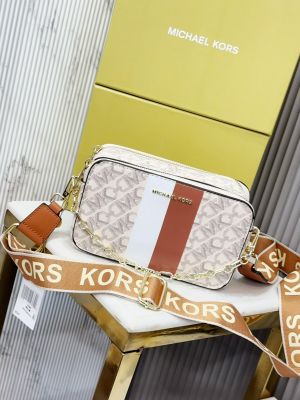 michael kors camera sling bag with box & dust bag & sling belt 5113 michael kors camera sling bag with box & dust bag & sling belt 5113
