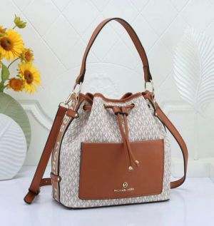 michael kors maeve monogram print bucket bag 1168 michael kors maeve monogram print bucket bag 1168