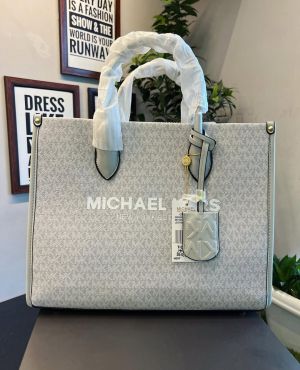 michael kors mirella medium tote bag with dust bag 5601 michael kors mirella medium tote bag with dust bag 5601