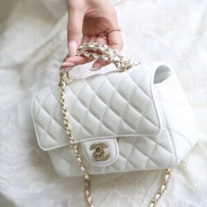 chane l quilted top handle bag with og box(99014)
