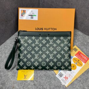louis vuitton pochette to go monogram leather dark green clutch bags dark green 81781 with og box & dust cover