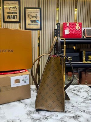 louiss vuitton onthego mm empreinte with&double og box and dust bag 6008 louiss vuitton onthego mm empreinte with&double og box and dust bag 6008