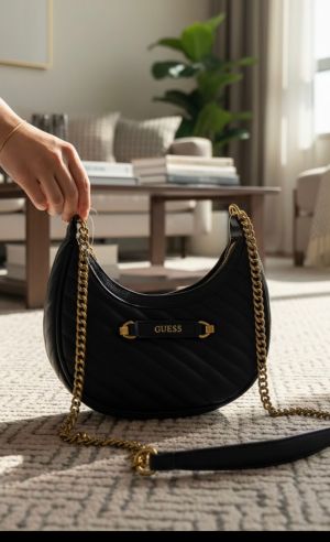 guess dea top zipper shoulder bag with box 6259 guess dea top zipper shoulder bag with box 6259
