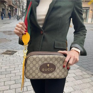 gucc i neo vintage gg supreme messenger bag with og box etc 412 1976