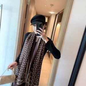 coac.h signature jacquard wool shawl scarf brown khaki with og box & carry bag