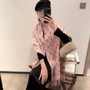 loui.s vuitto.n monogram logo pink grey brown wool shawl scarf with og box with carry bag