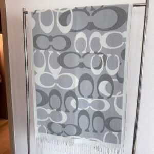 coac.h oversized signature c logo grey white wool shawl scarf with og box with carry bag