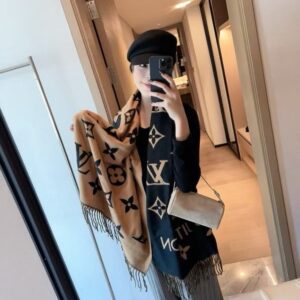 loui.s vuitton classic monogram giant logo black camel brown wool shawl scarf with og box with carry bag