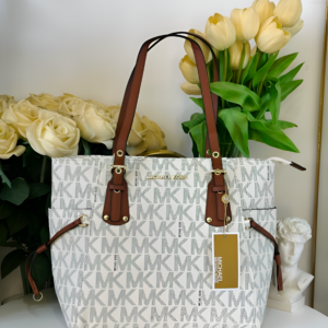 michael kor s mk voyager tote bag with side pocket & dust bag 6419
