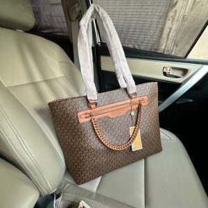 slater large tote shoulder bag signature 6367