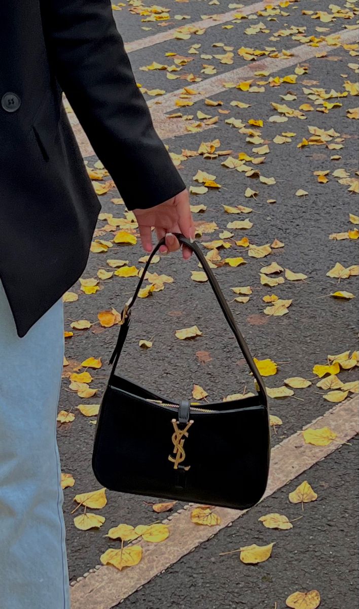 ysl saint laurent hobo glossy black gold leather shoulder bag with og box & dust bag 862 1 black gold ysl saint laurent hobo glossy black gold leather shoulder bag with og box & dust bag 862 1 black gold