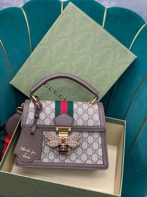 gucc i bee queen margaret gg hand bag with box carrybag 312 gucc i bee queen margaret gg hand bag with box carrybag 312