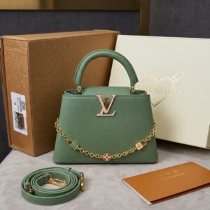 louiss vuitton capucines medium green og double box with dust bag 968157 8 green