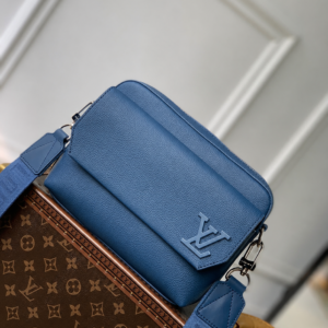 louiss vuitton fastline blue messenger unisex with og box & dust bag blue 22611