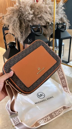 michae l kors logo print maeve crossbody with box 1004 michae l kors logo print maeve crossbody with box 1004