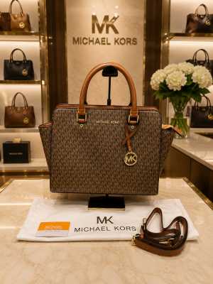 michael kor s sienna medium satchel bag with dustcover 6371 michael kor s sienna medium satchel bag with dustcover 6371