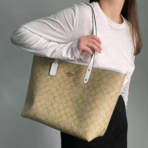 coachh signature city tote bag with og red box (55398 white)